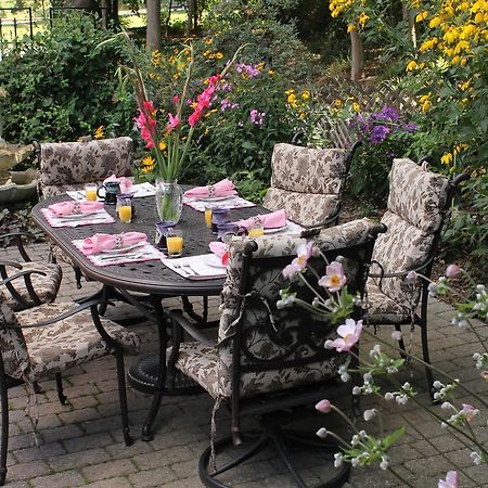 The Sleigh Maker Inn Bed And Breakfast Westborough Exterior foto