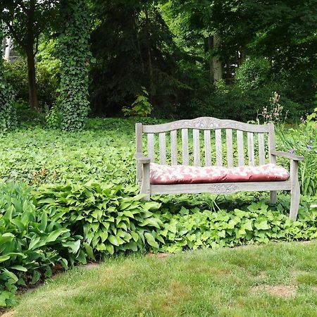 The Sleigh Maker Inn Bed And Breakfast Westborough Exterior foto