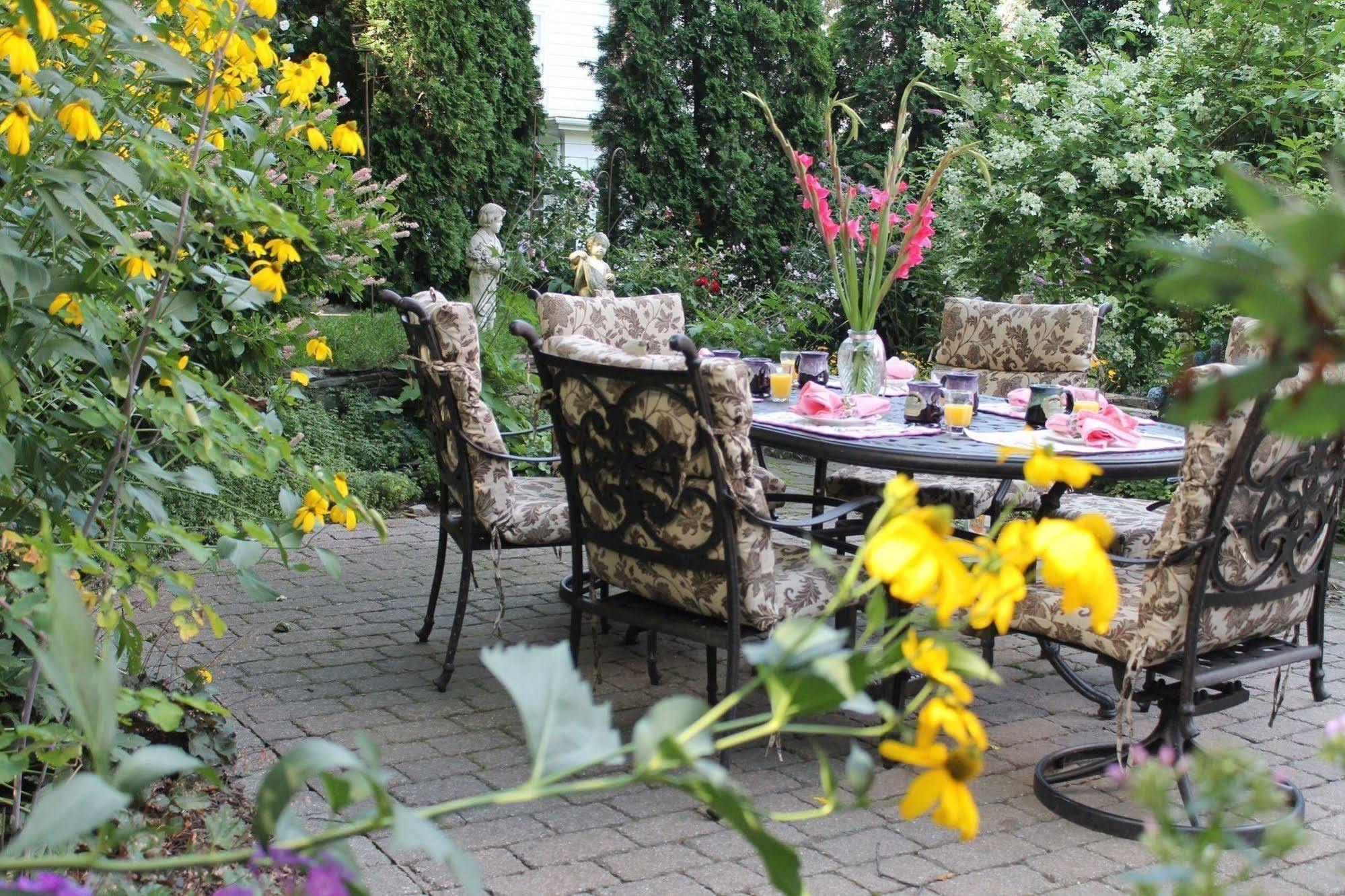 The Sleigh Maker Inn Bed And Breakfast Westborough Exterior foto
