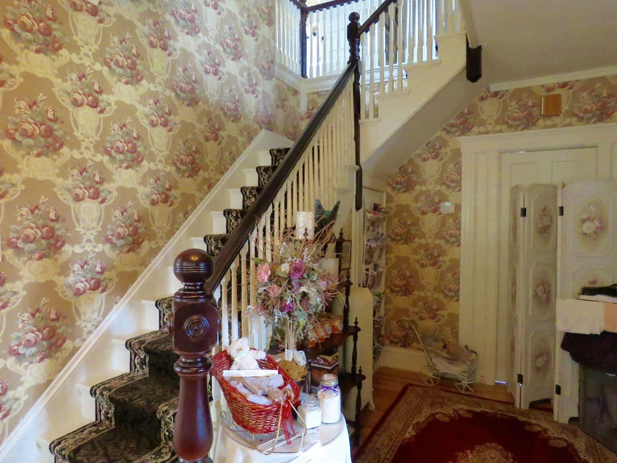 The Sleigh Maker Inn Bed And Breakfast Westborough Exterior foto