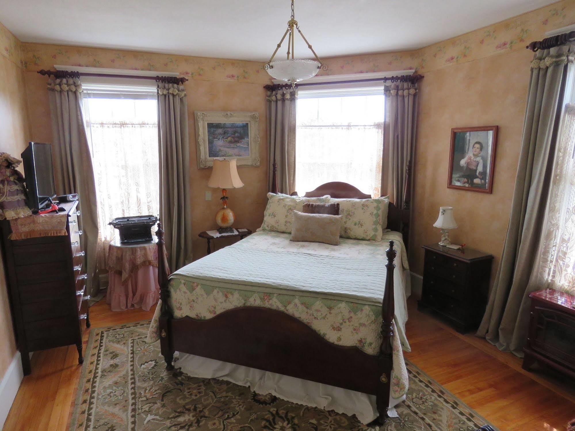 The Sleigh Maker Inn Bed And Breakfast Westborough Exterior foto