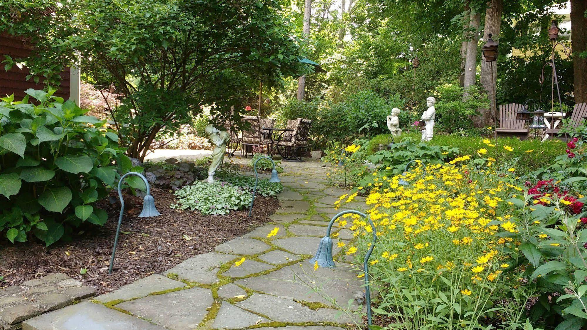 The Sleigh Maker Inn Bed And Breakfast Westborough Exterior foto